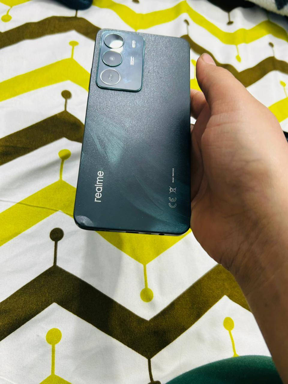 سلام عليكم مبايل للبيع ريلمي سي 71 ذاكرة 128مبايل نضيف استخدام 3 اشهر ونص كارتونة ضايعة الله شاهد الكارتونة ضايعة الموبايل بي كسر بل شاشة  سعر 125 وبي مجال للشراي مكان مدينة الصدر الورفلي ***********
