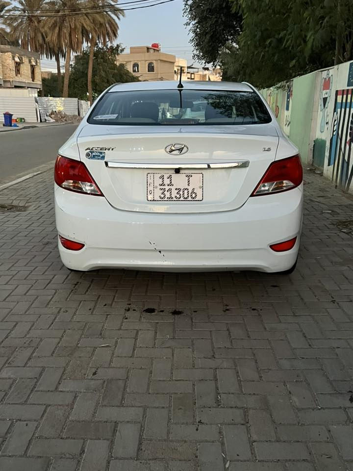 السلام عليكم 
اكسنت  خليجي موديل 2016 
فول مواصفات عدى البصمه (سلايد-اربع دسك امامي خلفي -إشاره بالمري - لد وعدسه بالماصده )
السياره مكفوله كفاله عامه من البارد
وصبغ بس مكان دوسه فقط اثر شخوط
ودعاميه اماميه مبدله اثر ضربه ماطور   
مكينه وكير مكفولات كفاله عامه 
تبريد تدفىء شغال 100‎%‎
ماشيه 70 الف
رقم بغداد الدولي الجديد 
سعر  السياره122$ وبيها مجال بسيط

عنواني (بغداد -حي الجامعه )
للاستفسار

***********
   ***********
