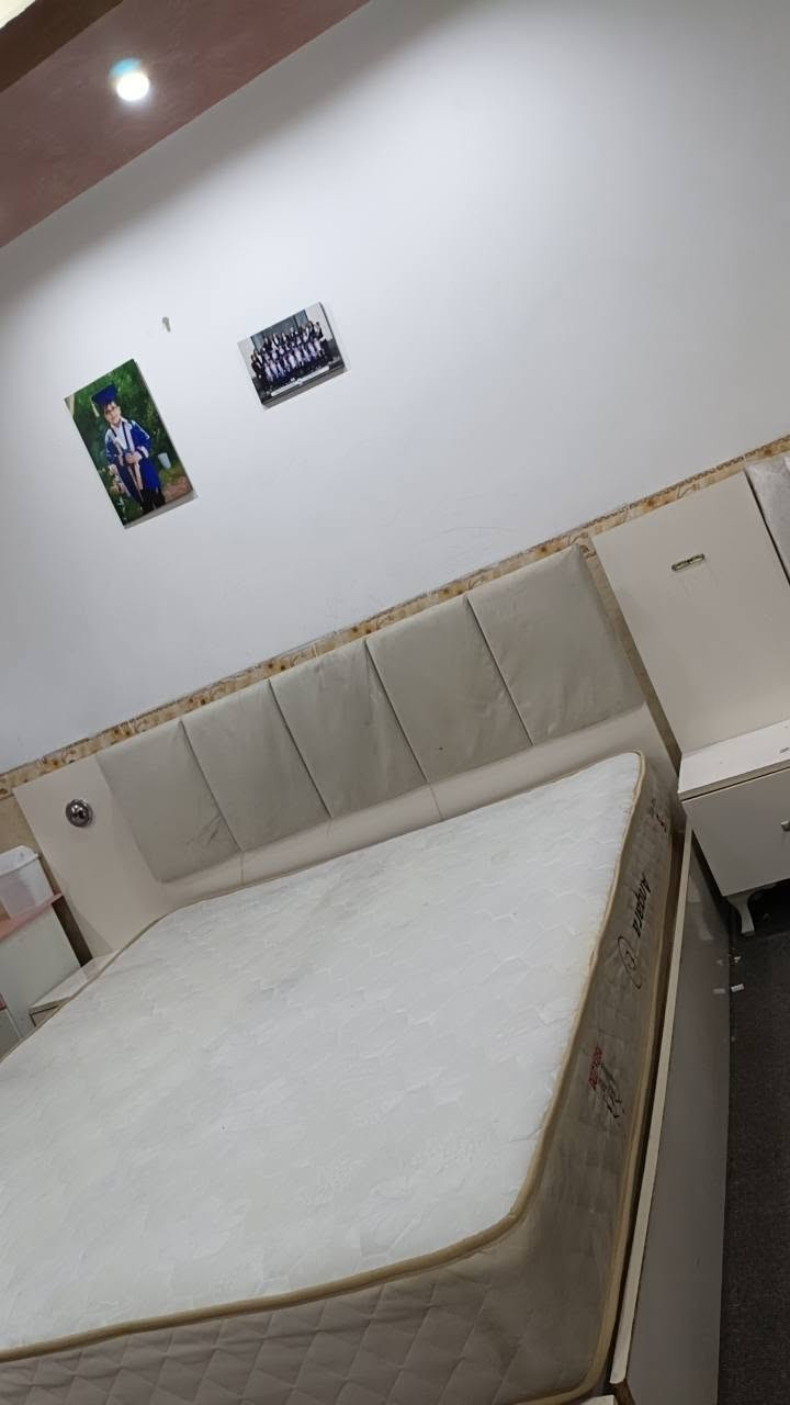 السلام عليكم غراض للبيع كلهم
سعر 250قفل بدون معامله


**إذا كنت صاحب هذا الإعلان وتريد حذفه لأي سبب، رجاءا أرسل رسالة إلى الدعم الفني**