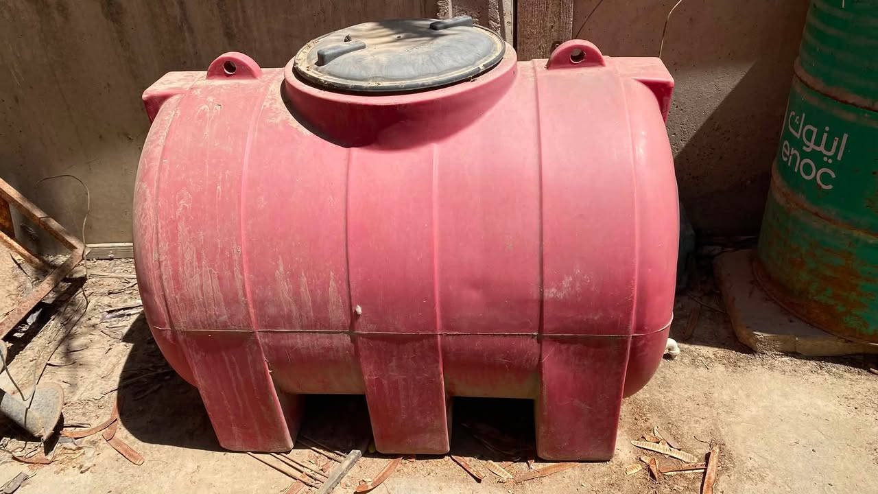 درام نص طن للبيع 💧
السعر 25 الف 💵
بي شگ صغير يم الحنفية 🫟
 مكاني خور الزبير 📍
للتواصل 📲 : ***********

