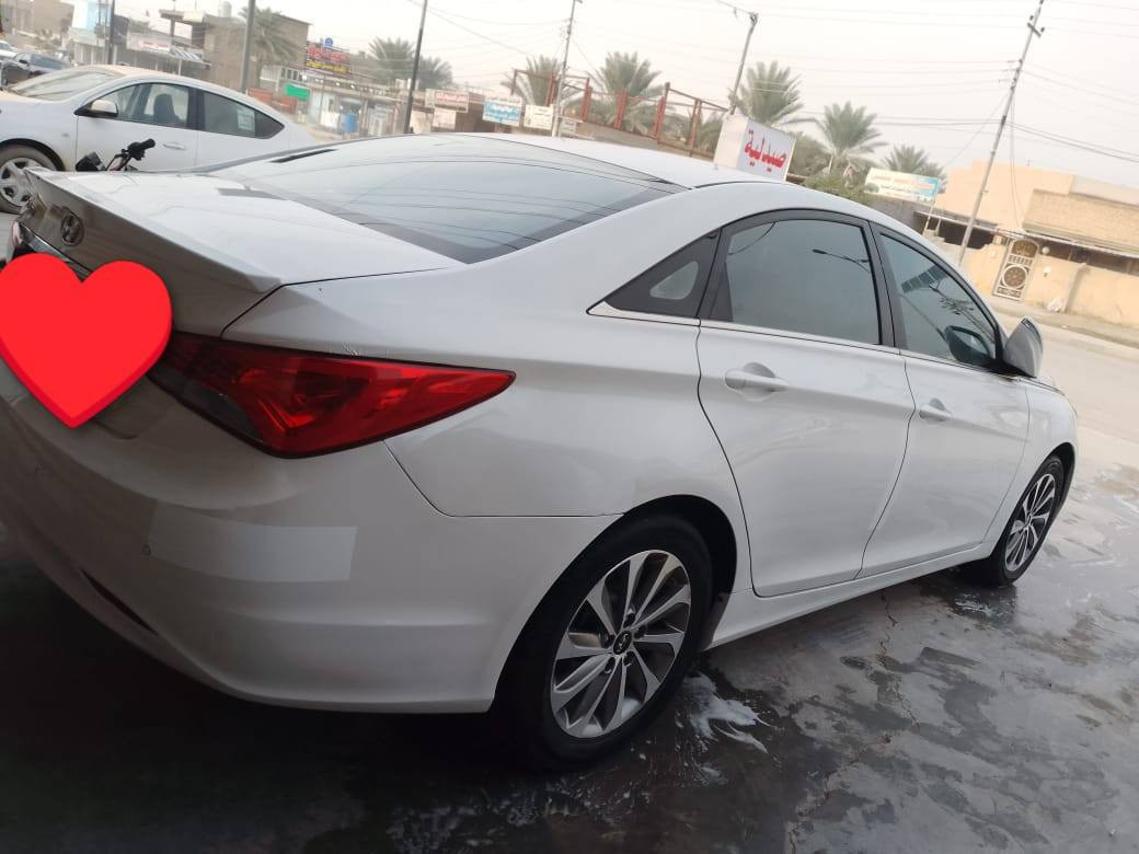 السلام عليكم سوناتا 14 المكان بابل السعر 135
0781 291 0099
