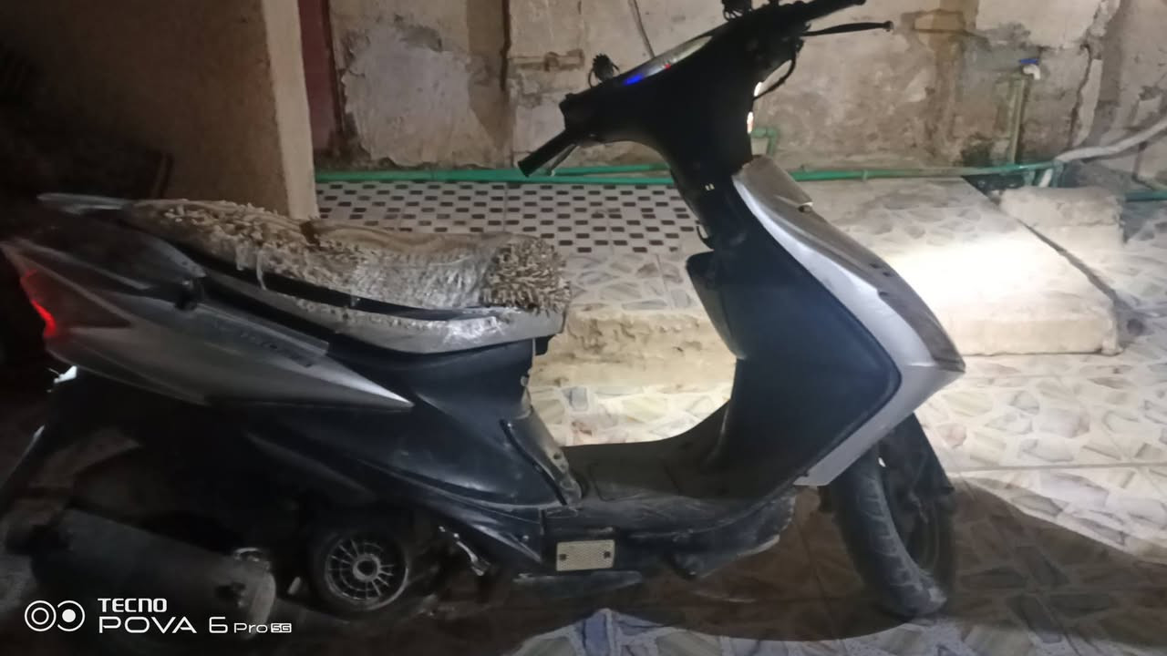 عندي ادرس صيني شغاله كله  كامل سلف  سعل250الف بيه مجال رقم ‏‪***********‬‏
