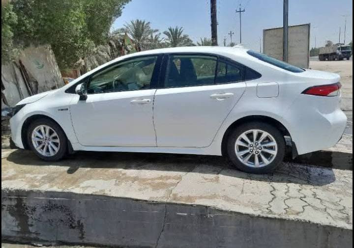 سياره كورلا 2023هابرد وارد ياباني اصل سياره بدون حادث فقط صبغ عام بدون معجون فقط رش من اليابان جديده سياره رقم بسمي 123 ورقه *********** صور السونار داخل المنشور
