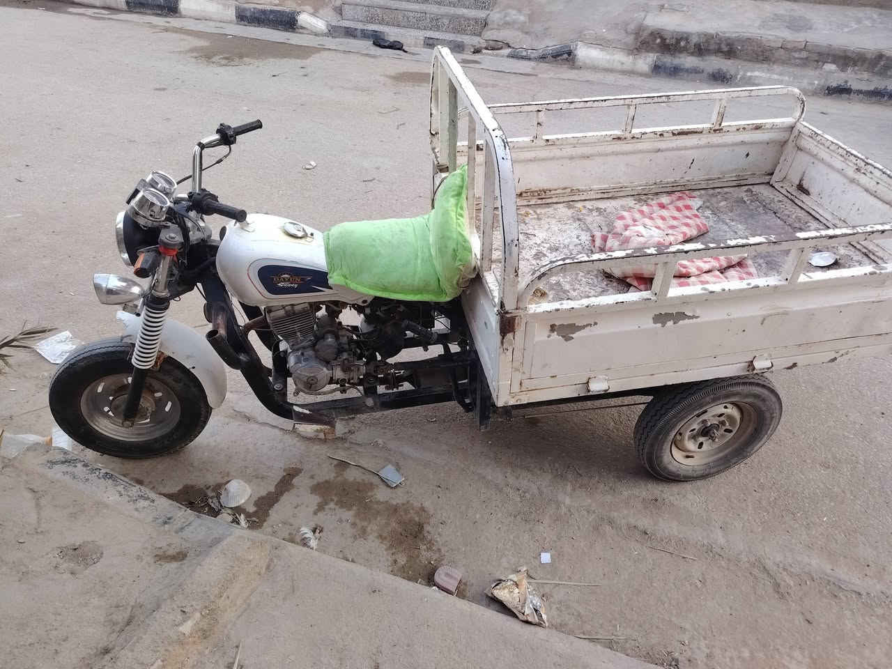 ستوته ادوات للبيع حي الفداء ***********
