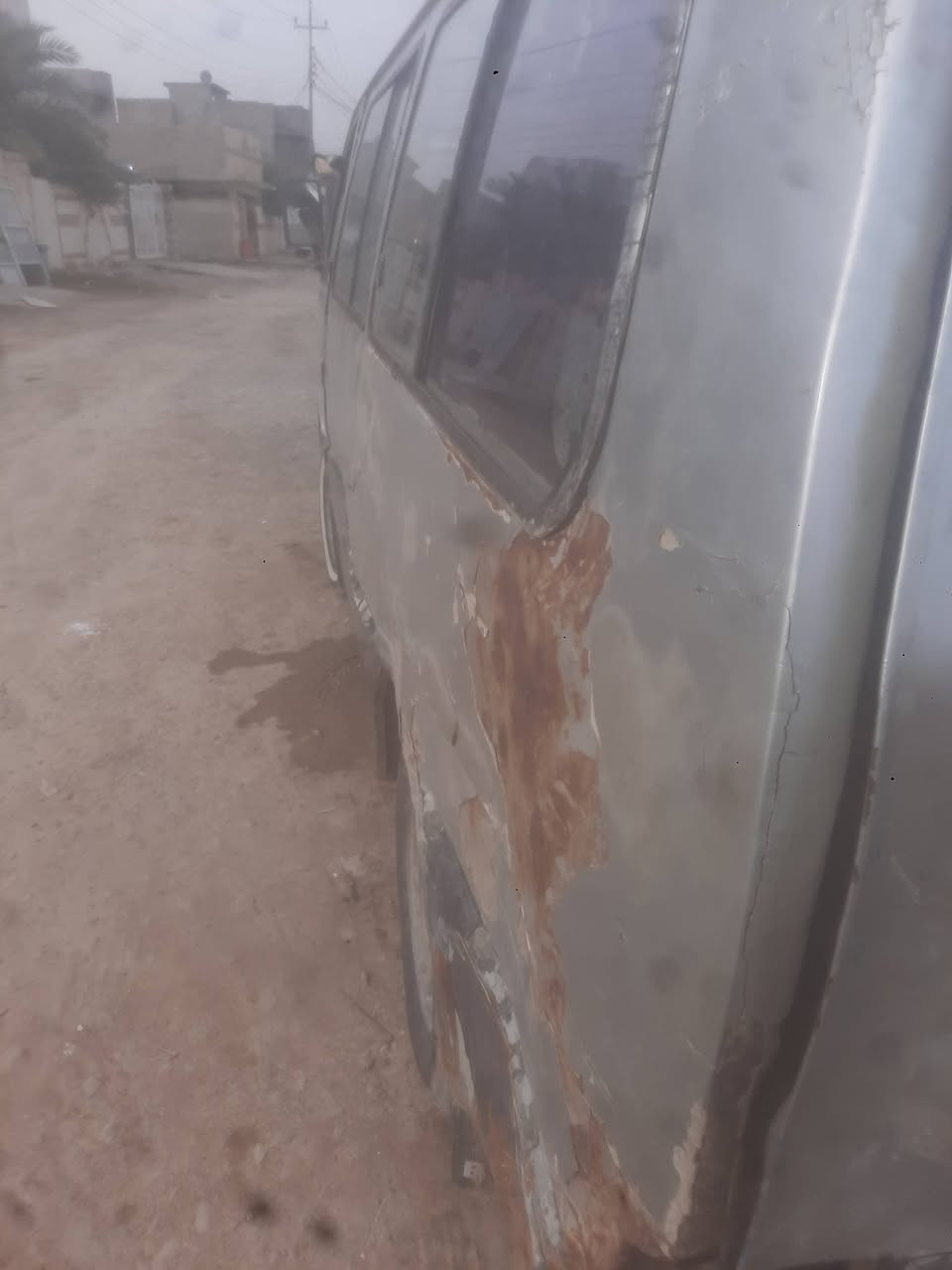 سلام عليكم عندي كيه بستا موديل 93سنويه ساقطه راعيه ماعندله هاي سياره جدامك سعره 18 مكاني ديالى بعقوبه لا تنقص لو تبخير سياره ردله بلك احمي وردله عنبار مال كلج جوه سياره شغل اتصل عل راقم ‎***********
