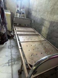 سرير مريض • حديد متنقل • جديد