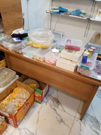 ميز تفصال درجة أولى  السعر 125 مكانة سبع قصور  الاستفسار 07735398645