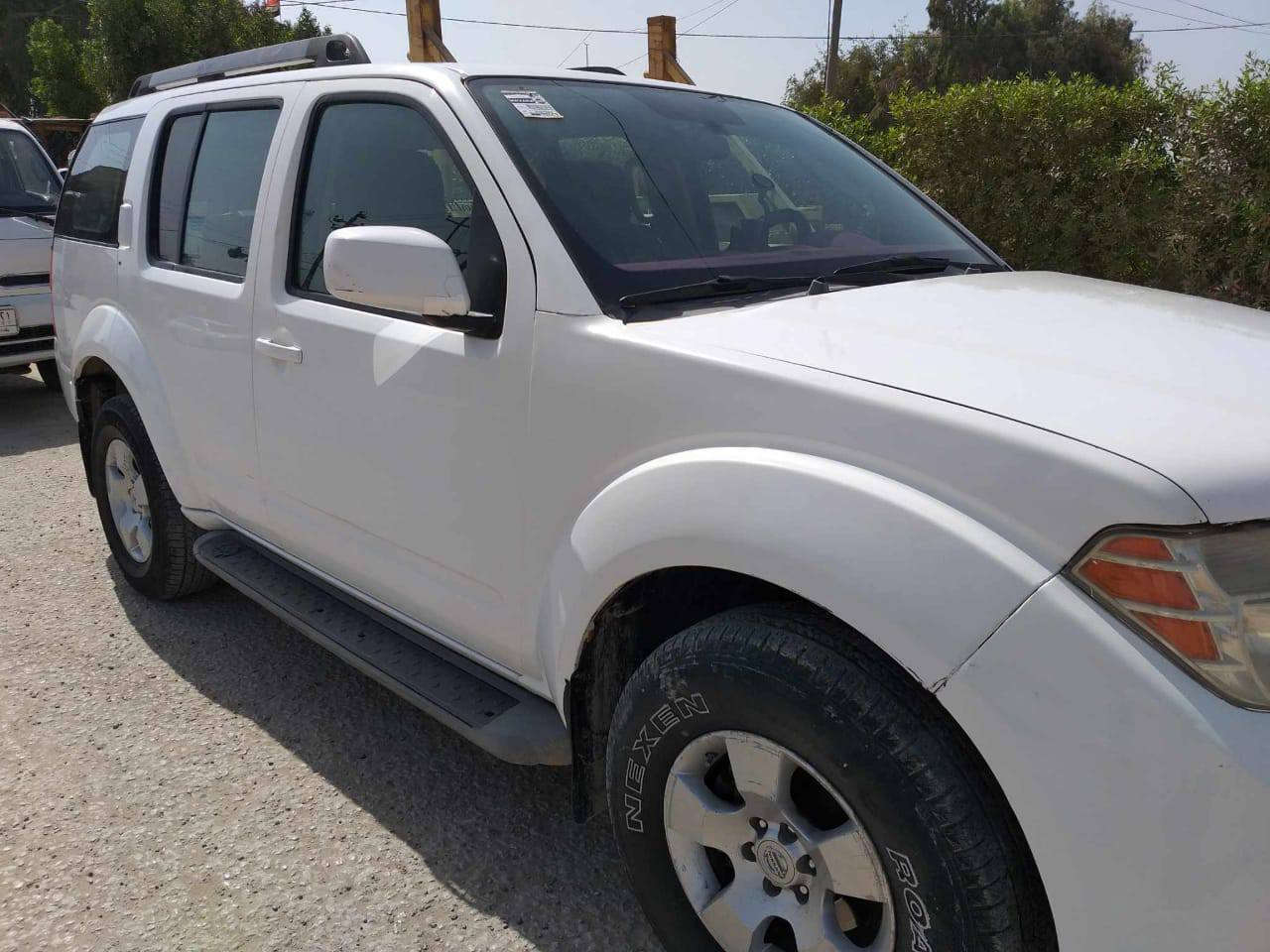 سيارة نيسان بافندر موديل 2008 رقم ديالى مشروع وطني لون أبيض ضررها الجاملغ عكس السائق السعر 90 وبيها مجال حك الضيافة 
مكانها بابل الإسكندرية 
ت ***********
