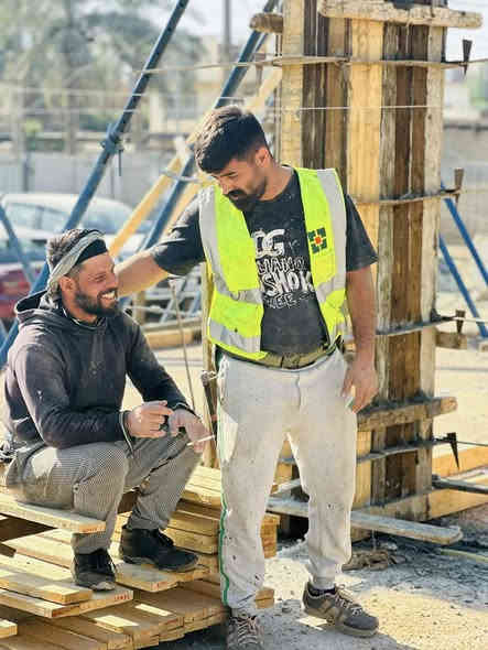 الحمد لله تم صب الاعمده طابق الارضي ومن الله التوفيق
اخوكم النجار ابو شروان لعمل كافه اعمال النجاره والتسليح
للتواصل ***********
