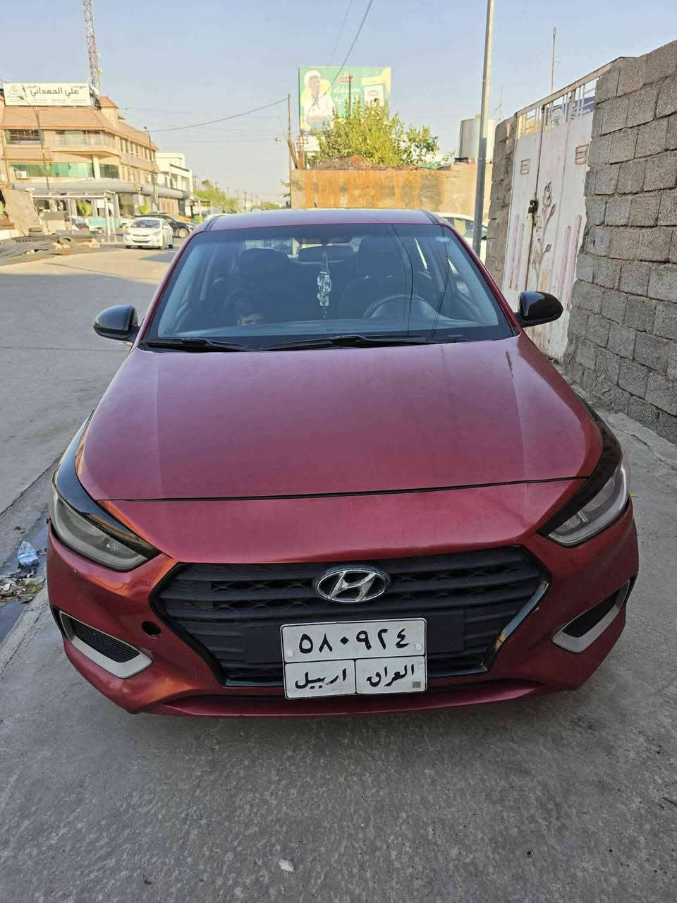 اکسنت 2018 ئەمەریکی
سەنەوی هەشت مانگه بەسەرچووە 
350 هەزار غەرامەی لەسەرە 
دوو پارچەی بۆیاغە .سندوق و بۆنیت 
چامرلغ سەکنی ساردی تیایە سندوقەکەی کەمێک ناوی گرتوە گێرو مەکینەو تەحویل بەشەرت بەناوی خۆمانە سەیارەکە لە شەریکەوە یەک دەستە سعری 91وەرەقەو مجالی کەم شوین کرکوک  ***********
*********** أربيل, العراق
