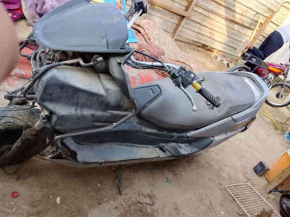 فورزه لبيع نضيفه متروكه لاكيمه ولاشي عوزها كهربايات سويهن وتشتغل ب150 قفل نجف*********** لحد يرسل لخاص مغلق
