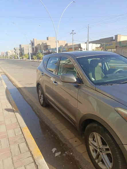 هونداي سنتافي 2018 اللون رصاصي سياره مقفوله كفاله عامه 2018 ماشيه 150,000 وارد امريكي اربع سلندر خمس راكب تحكمات ستيرين ثلاث قطع تبريد مكان السياره الرمادي السعر ب 160 ورقه وبمجال بسيط الاتصال على الرقم ***********
