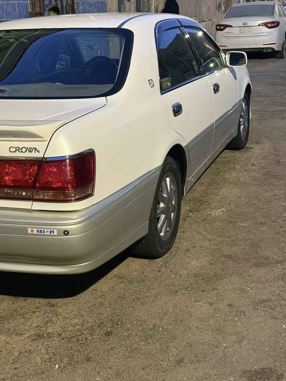 السلام عليكم كراون ملكه للبيع اربع دكم نقل المحرك فيشه وبطل
السياره كلش نظيفه قطعه وحده صبغ الباقي مكفول العنوان  البصره *********** السعر 105$
