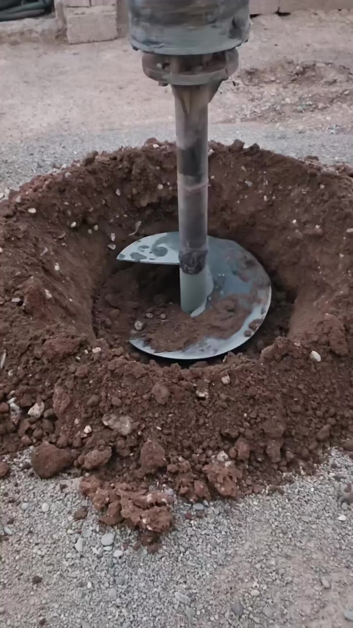 حفاره جاهزه للعمل مع تغليف صب الستفسار ***********/***********
