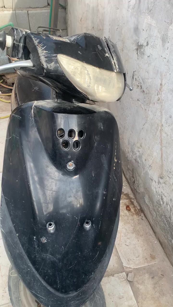 دراجه للبيع مكاني زبير ***********
