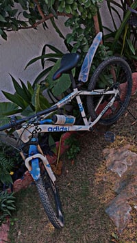 بايسكل • تايرات جديد • كير شغال