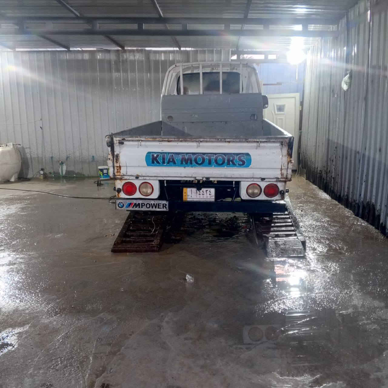 سلام عليكم لبيع 2015رقم ميسان شرط تحويل مكانه بغداد سياره مضروبه وعمره السعر 65
***********
