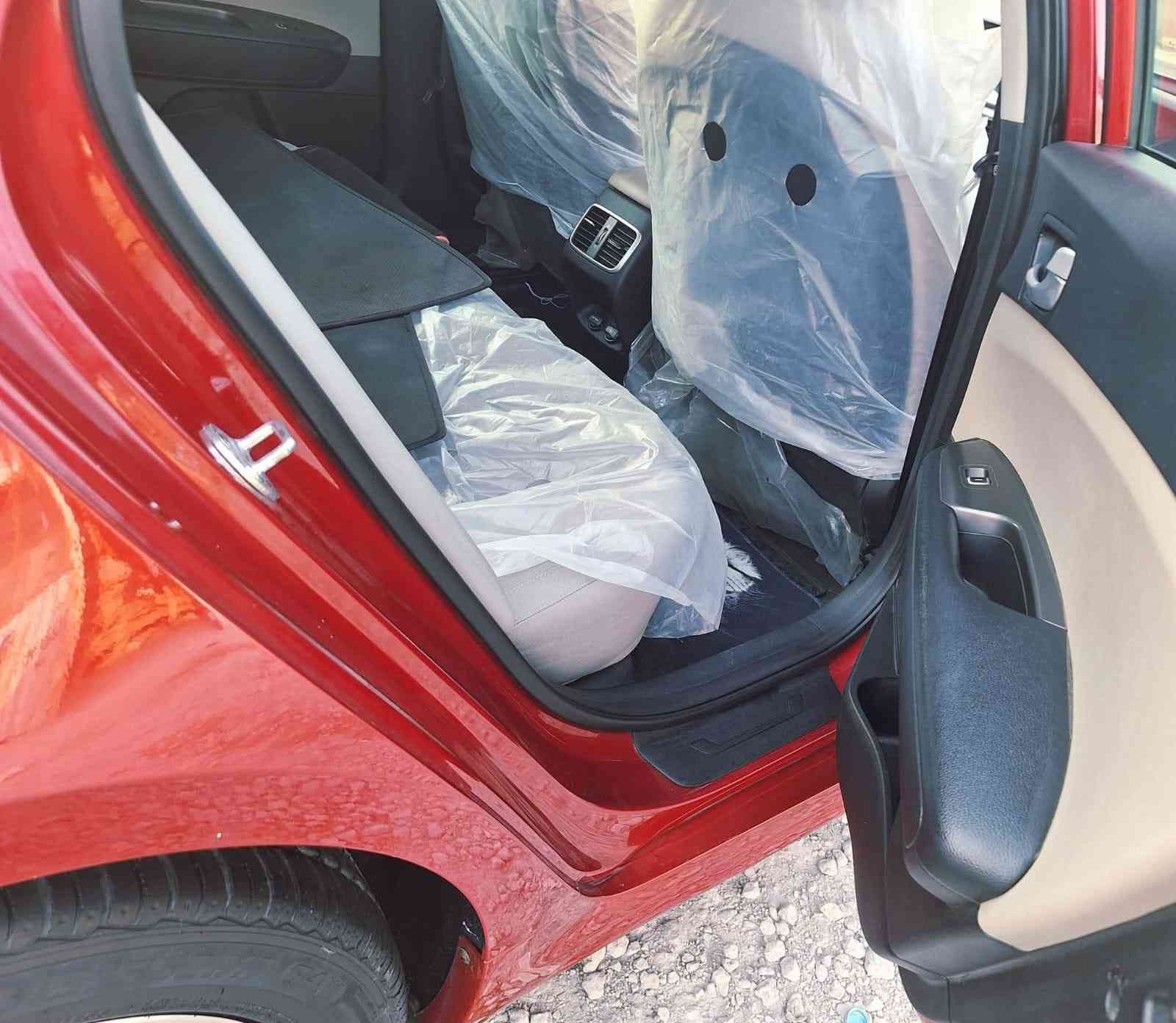 أوبتما ٢٠خليجي كفاله عامه عدا بارد بالباب الخلفي مكينه ٢٤٠٠ مامفتوح السونار مرفق ماشيه ٩٠رقم بغداد دولي بأسمي السعر ١٩٥مكان السياره السماوه للاتصال ***********
