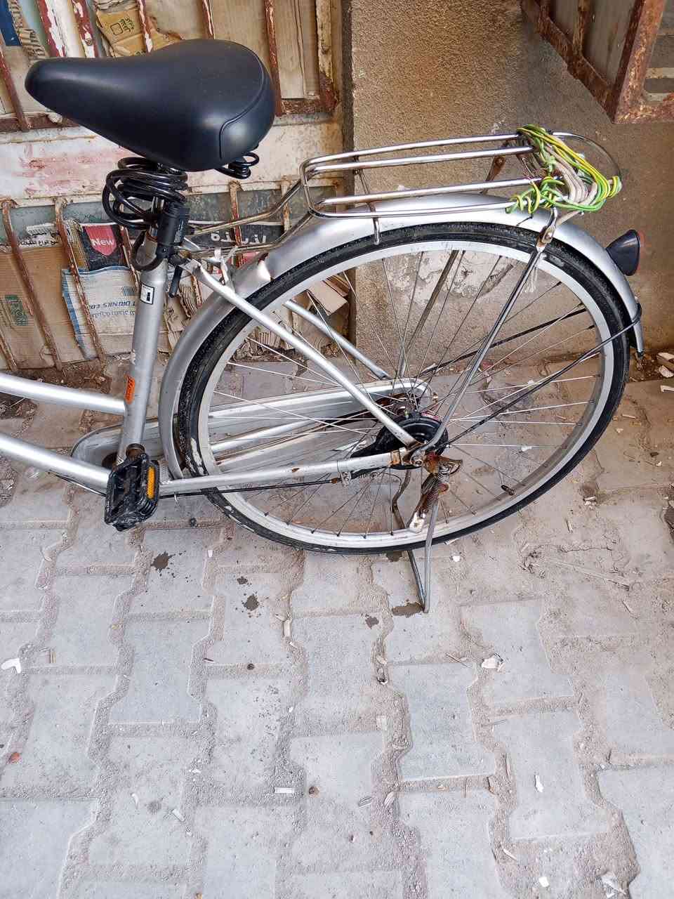 السلام عليكم
باسكل سياحي حجم 27تصوير
 كدامك تبديل بس قرص مال بريك 
للبيع 70 بيع مستعجل


**إذا كنت صاحب هذا الإعلان وتريد حذفه لأي سبب، رجاءا أرسل رسالة إلى الدعم الفني**