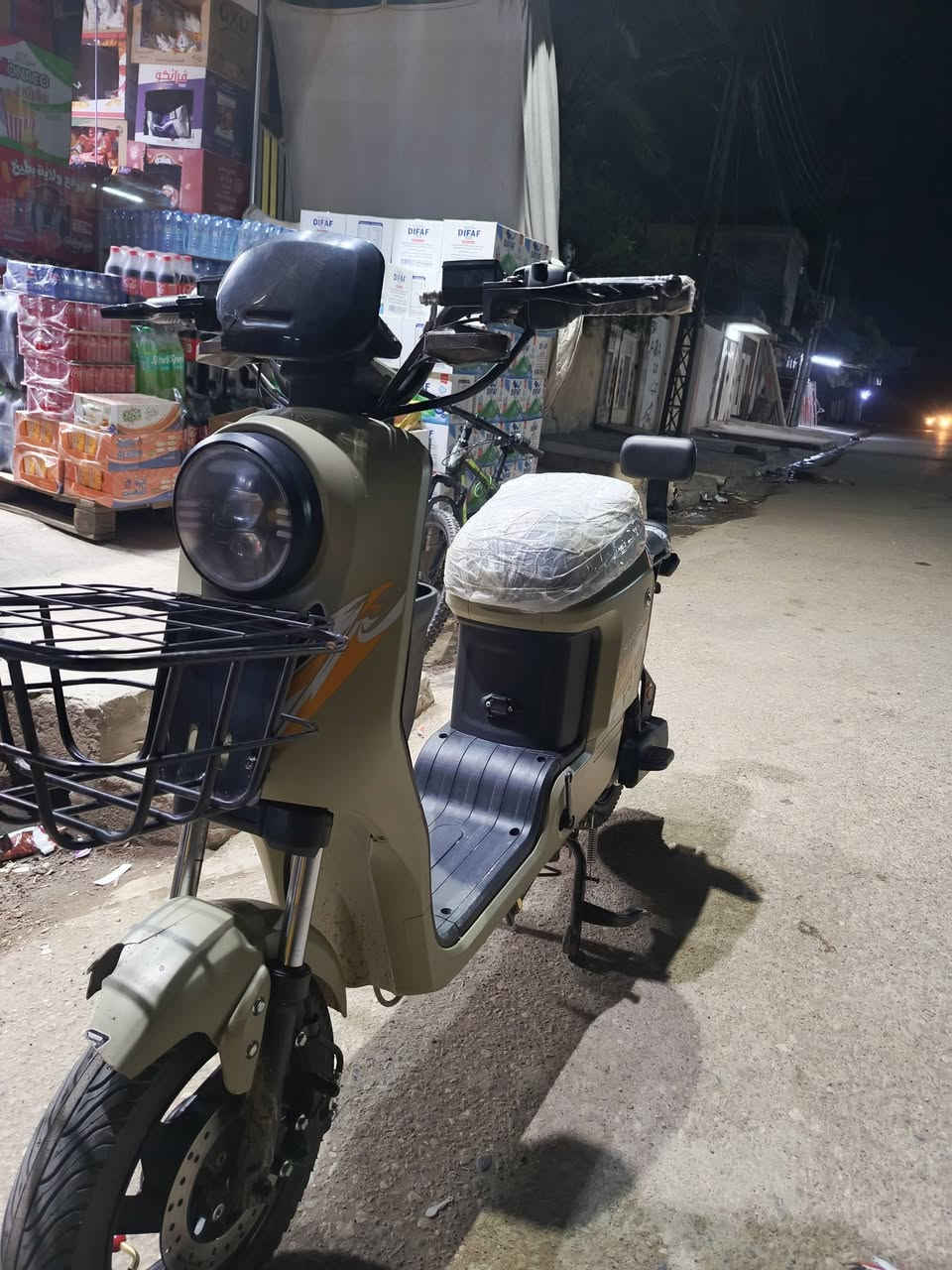 سلام عليكم مطور شحن للبيع لونو عسلي مطور كلشي مابي بس الطفريه مكسوره ونطيك حك الجيه  مستعمل شهرين الله شهد المطور نظيف حيل سعره 565 بي مجال قليل شراي خبرني عل رقمي هذا كورك ***********
