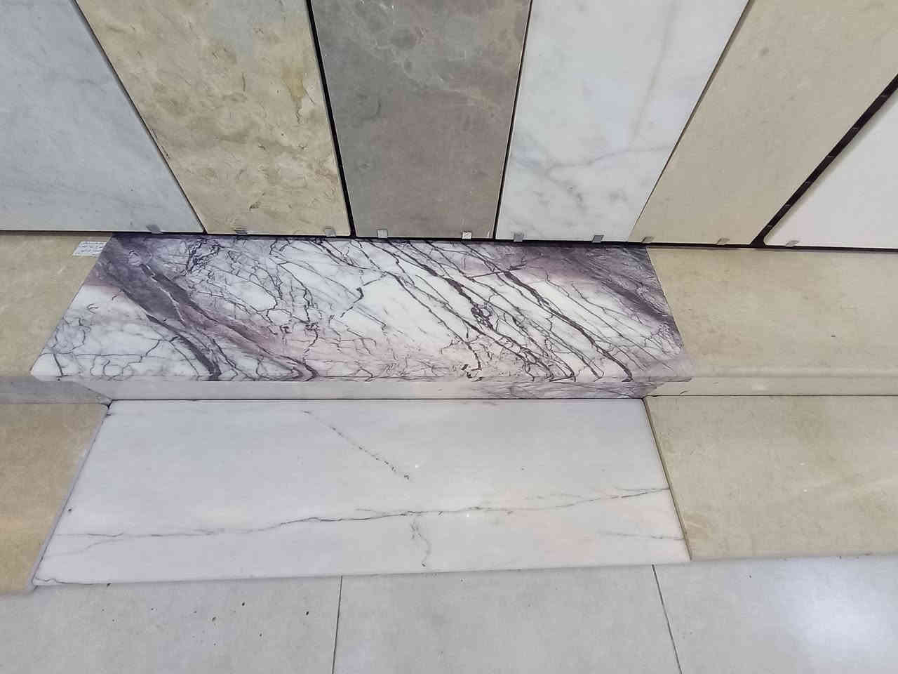 تحيه طيبه 😍
وصول بآيات مرمر تركي ايراني صيني هندي اسباني
قياسات ١٠٠ *١٢٠*١٣٠*١٤٠*١٥٠
🔷 رويال للمرمر والسيراميك 🔷
 
جودة عالية، نظافة فائقة، وسعر منافس لا يُفوّت!

⚡️ عرض خاص لأصحاب المشاريع المهندسين والمقاولين والمحلات التجارية ⚡️

📍 العنوان: النجف الاشرف- حي العدالة– شارع الحزام – مقابل المدينة المائية
📞 للإستفسار *********** /*********** 
📌  – توصيل كل المحافظات بأسعار مناسبة 🚚
#منتجات_أصلية
#عروض_رويال
#تسوق_بثقة
#عرض_خاص
#رويال_اختيارك_الأفضل
