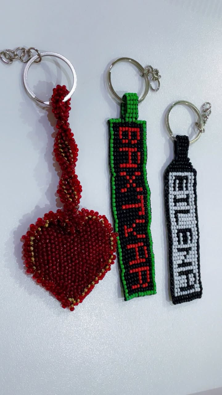 مەدالیای سویچی سەیارە


**إذا كنت صاحب هذا الإعلان وتريد حذفه لأي سبب، رجاءا أرسل رسالة إلى الدعم الفني**