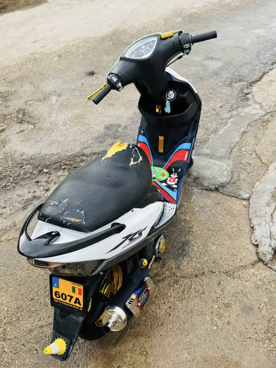 سلام عليكم دراجه ماكس عدله للبيع 
الدراجه مزوده من كلشي بوشه ٤٩  محرك مكفول 
كامله  السعر ٧٨٠  الهاتف ***********
