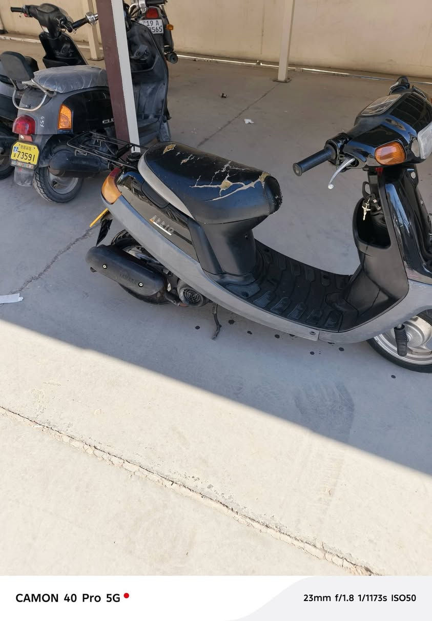 السلام عليكم دراجه بطه للبيع كهربائيات شغاله كفاله عامه سعر 400 وبيها مجال‏‏‪***********‬‏
