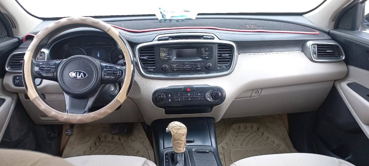 سورنتو 2016خليجي حزام محرك وكير شرط 6سلندر 7راكب المرغوب داخل لونين ترايك وين تريد  3انظمه ايكو وسبورت واعتيادي  شرط التحويل
*********** وات ساب
بيع او مراوس حسب القناعه
