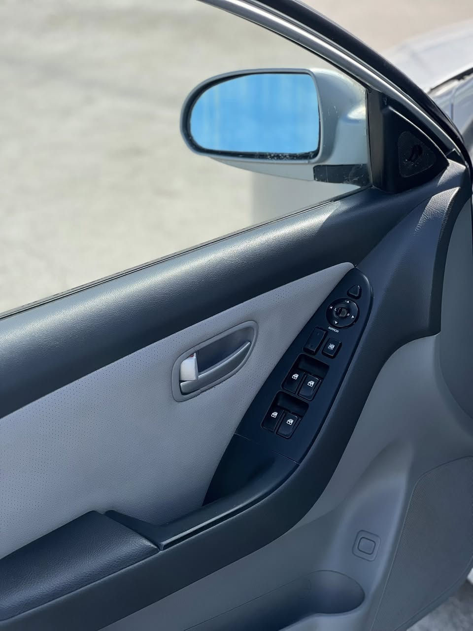 سلام عليكم أفانتي مديل 2010كصت جنطه يعني كصه وحده السياره تجي فول متؤم شرط الحاسبه
أربيل 
1 كشنات جلد 
2 تدفئه مقاعد 
3مري شفط 
4تحكم ستيرن 
السياره فول فول فول 
كشر غرفه كله جديد 
الحداديه البارحه سويته كله شرط تروح للحداد الي بالك يفحصه الك إذا مو كله جديد مرجوعه منضومة تبريد كله جديد شرط ثلج مكينه وكير شرط الفحص مامفتوح برغي 
السياره بانزين بانزين 
تخم تاير كله جديد 
مال جناي بس توازيت 
وتجي وتشوف النصبه الجماليه 
***********
مكاني بصره الجمعيات 
السعر ٤٨ وبيه مجال السوك كلشي بي 
بي مابي هيج نضافه وشكراً
