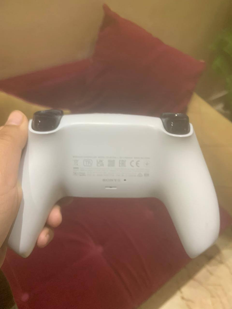 جوستك بلي 5 أصلي 
استخدام قليل سعر 60 بيها مجال بسيط مكاني الغدير 
***********
