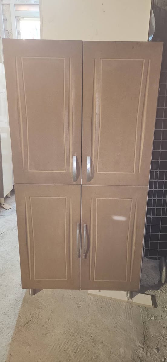 للبيع باسعار مناسبة كل قطعة وسعرها ....للاستفسار مراسة واتس اب  ***********
