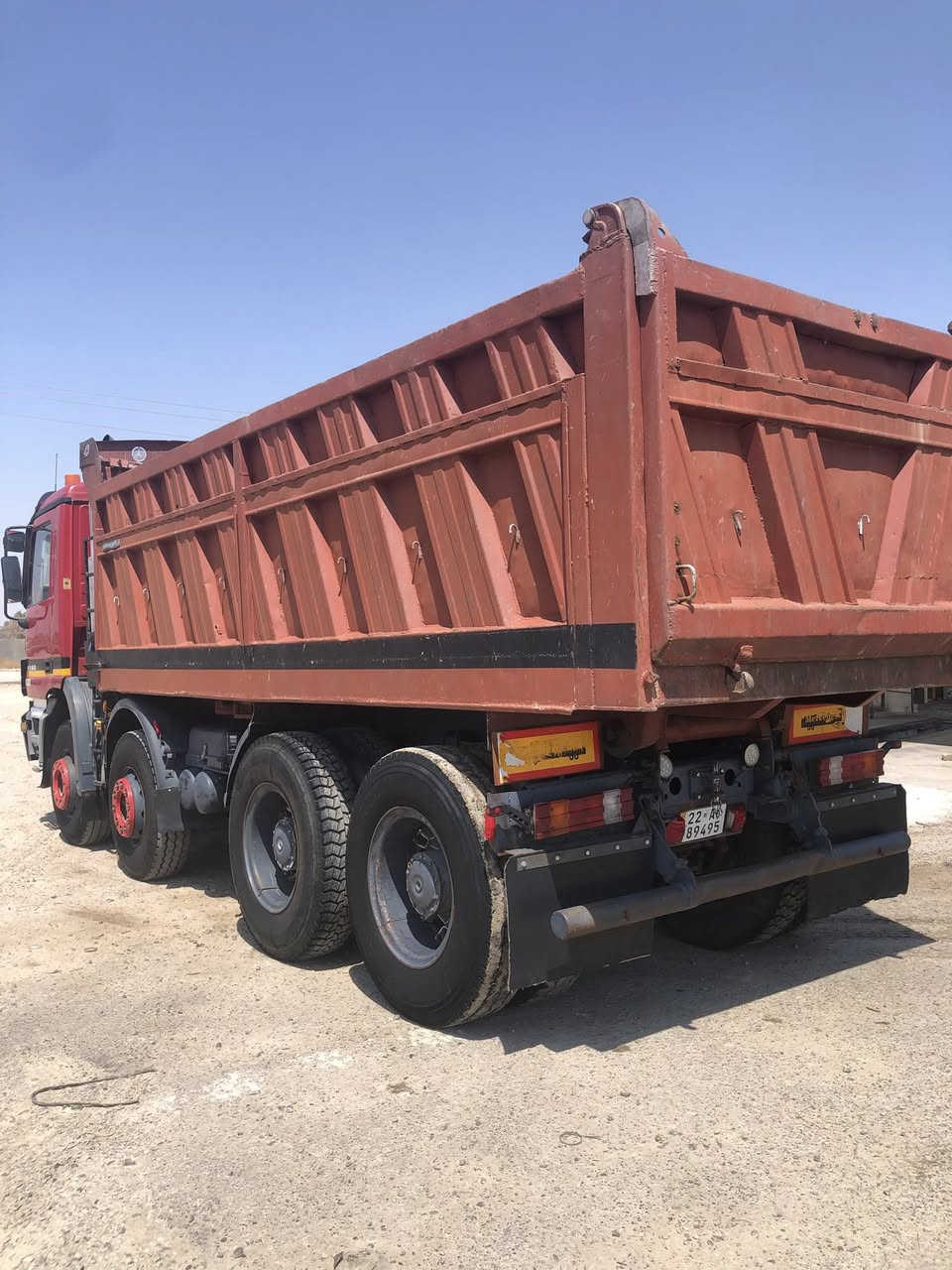 سلام عليكم سياره للبيع موديل 2000بموديلها مجدده ال 30 سعر 575 اتصل ***********
