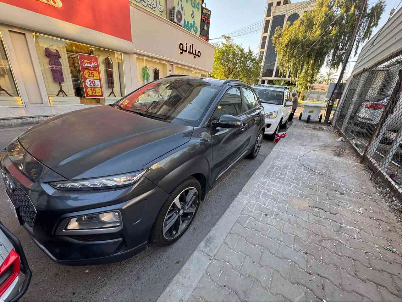 سلام عليكم كونا موديل 2021 فول مواصفات  جلد تحكم ستيرن فتحه بصمه عنواني بغداد صور حادث موجوده بالصور وسونار هم موجود بالصور سياره تخبل ومناقصها شي محركها 1600تيربو عارضها 123 ورقه وبيها مجال شي بسيط
*********** بغداد, العراق

