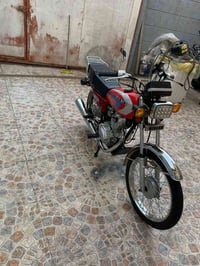 دراجة إيرانية • مديل 2024 • أوراق أصلية