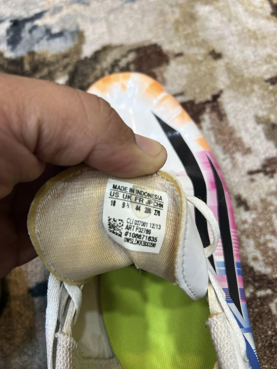 اديداس حذاء ميسي
قياس 44
نظافه فول 
تخفيضات 
40الف مع التوصيل 
للحجز ***********
