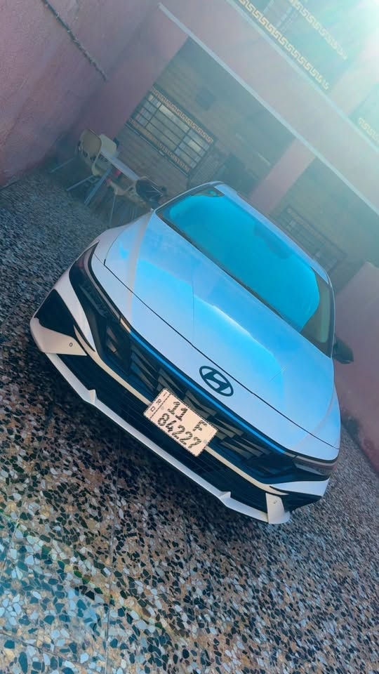 النترا ٢٤ هايبرد كاملة مابيها اي نقص الحمدالله
بيها بس البنيد صبغ بدون شاصي او لغد ماشية ١٥ الف بعدها زيرو وفول مواصفات للاخير اعلى فئة بالهايبرد
 الكشن تدفئة و تبريد 
حساسات امامي وخلفي 
رادارات فول
كشن كهرباء وميموري 
دبل بصمة بيها
السعر ١٥٦ ورقة وبيها مجال بسيط
للاتصال او واتس اب ***********

