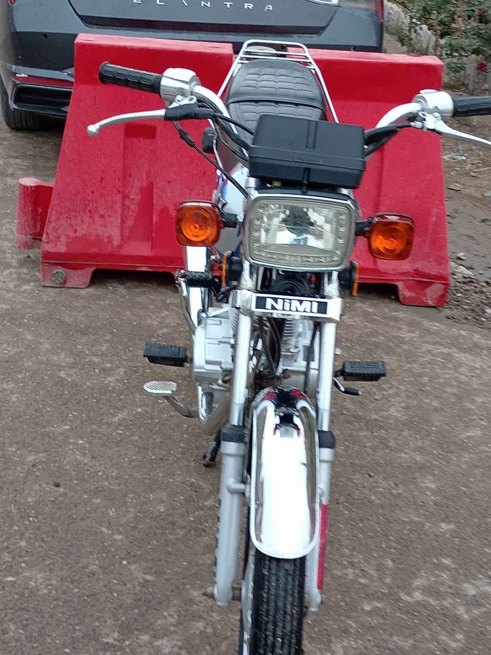 سلام عليكم دراجه نامه امتياز موديل 25 اوراق  مكينه نضيفه ما مفتوحه سعر 650بيه مجال قليل  بابل قرب سيطرة لاثار ***********
