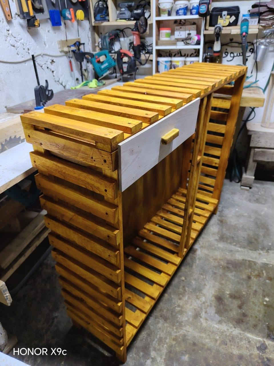 تم تجهيز عمل لاحد الزبائن الطيبين
ميز حسب الطلب والقياس
للاستفسار تفضل خاص وتدلل
*********** واتساب
*********** 📞
