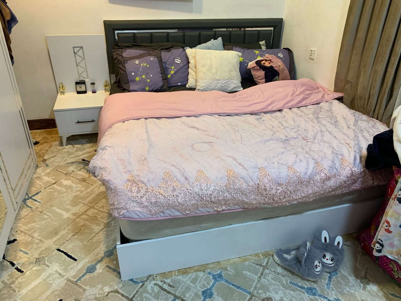 غرفة نوم تركيه ابواب نظافة ١٠٠٪؜ للبيع مع دوشك طبي سعرهه ٤٧٥ الف .
العنوان /  سرجنار شارع ابو سناء مجاور فندق برج الحياة بالضبط للاستفسار الاتصال 
***********
 واتساب ***********
