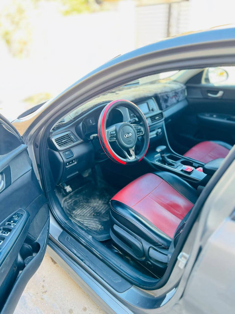 السلام عليكم اخوان سياره وبتما 2017 وارد أمريكي جي تي اي
سياره جاهزه للاخير مكينه قطرت تنقيص ما بيها 
كير مكينه حداديه نضافه 100\100 ماشيه 86 ومكينه 2400حادث سياره باب الأمامي وجاملغ الأمامي ومضروبه كلير سياره وسونارها موجود عدي 
سعر 100 وبيها مجال قليل 
***********
موجود اتصال أو واتساب
