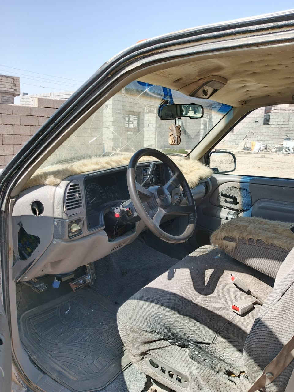سلام عليكم يوكن البيع موديل 1992 سياره محرك 350 وكير 1000 مكينه وكير كفاله حداده كهربيات من طول الطول كلهاا شقاله تبريد ثلج سياره خير من الله سياره تخم تاير  مكفوله من صبق سياره بلاديه سعر 30 وبيها مجال بصيط الرقم ‏‪***********‬‏‬‏ مكان السياره البصره الزبير رقم السياره بغداد الماني
