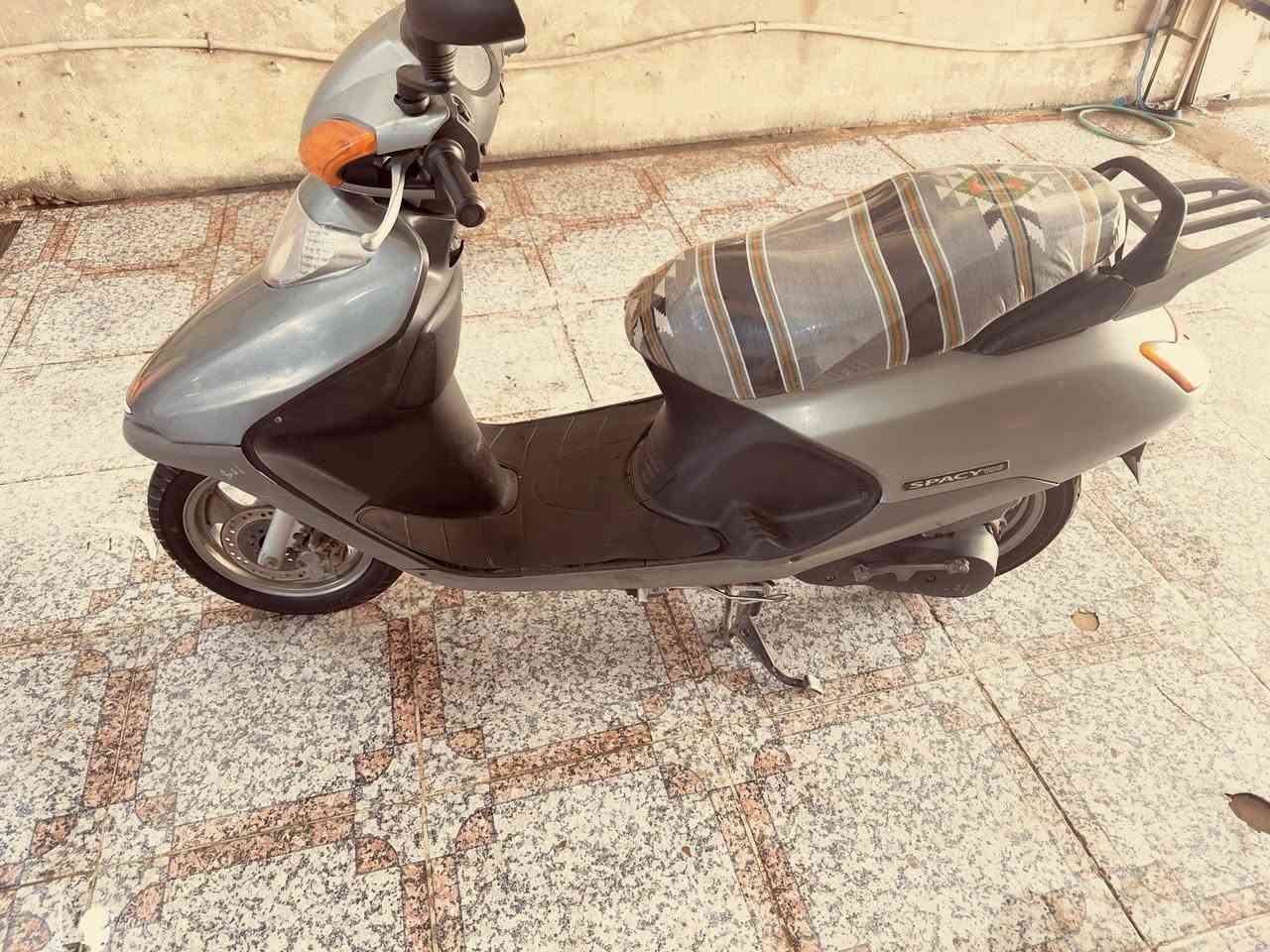 للبيع دراجه سبيسي ياباني   اوراق موجود وكيلها بحي الحسين نكره سلف اي نقص ما بيها  العنوان ميسان


**إذا كنت صاحب هذا الإعلان وتريد حذفه لأي سبب، رجاءا أرسل رسالة إلى الدعم الفني**