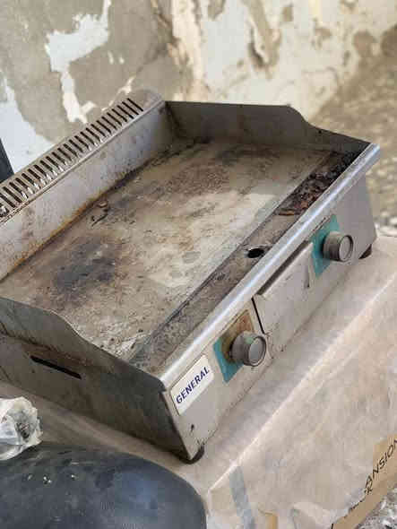 شوايه بركر نوع ثقيل ستيل اصلي عينين يمين يسار زائد جداحه الكترونيه السعر 175 علما سعر الجديده 300 - بغداد الأعظمية 
التواصل والتعامل مع الرقم ***********
