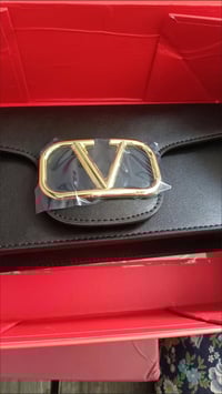 جنطة فلانتينو • جلد طبيعي • كود حقيقي