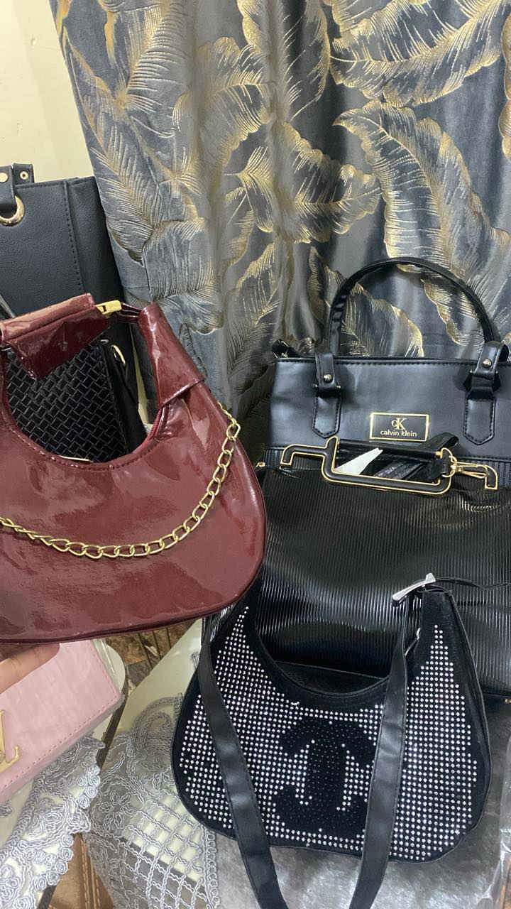 جنط بأسعار جدا مناسبه من ٥ إلى سعر ١٥ 
توصيل لجميع محافظات العراق ٥


**إذا كنت صاحب هذا الإعلان وتريد حذفه لأي سبب، رجاءا أرسل رسالة إلى الدعم الفني**