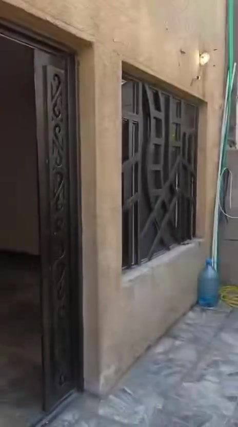 🏡 دار للإيجار – 📍 المنصور / حي العربي

✨ موقع مميز قريب من جميع الخدمات 
وقريب من مول المنصور والمطاعم

📐 المساحة: 100م
🔹 طابقين:
الأرضي: صالة، غرفة جلوس، مطبخ، حمام، مخزن
للاستفسار واتساب ***********
