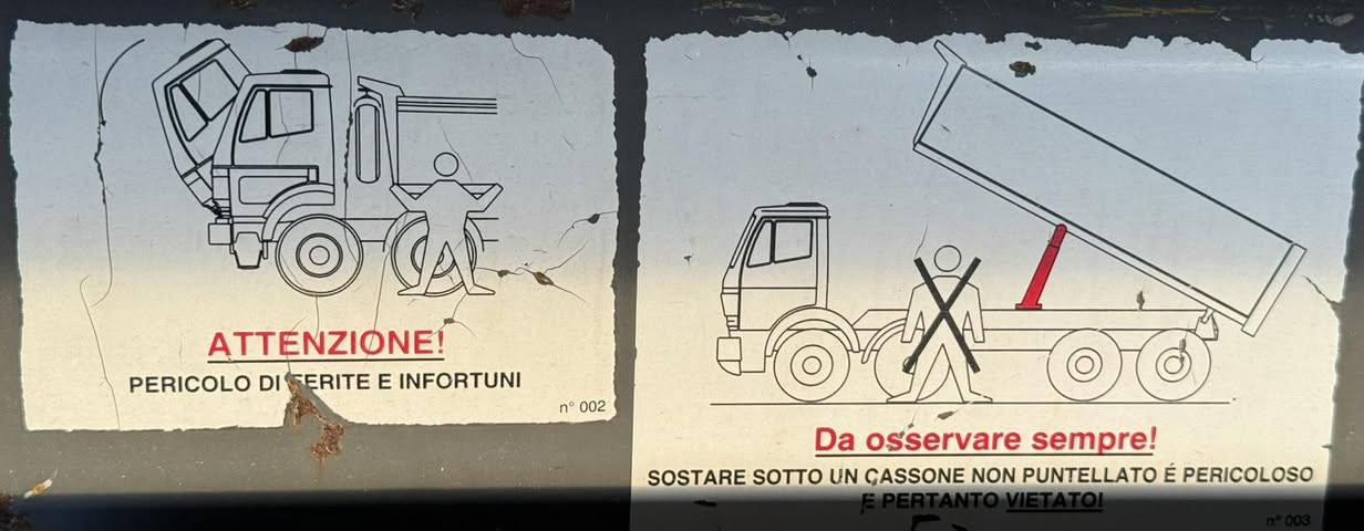 للبيع رينؤ عگرةب بؤدي بيلادية مؤديل 2004 حجم محةريك 420 أنجكتةر مامةفتوح
رةقةم سليمانية سةنةوي جديدة 
أكسل جف كبير 
تاخم كامل تايةرات جديدة 
تةبريد حارو بارد أشتغول بيلاد 
محةريك و گير و أكسل بل شةرت مامةفتوح 
گير 151 عادي 
مكفولة كفالة عامة دةعامي لل دةعاميية 
***********
***********
