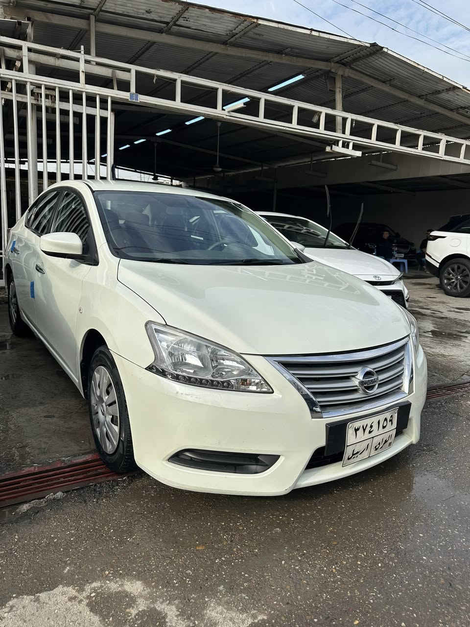 للبيع
نيسان سنترا ياباني
٢٠١٥
سياره جديده ومكفوله 
مكينه وكير وكهربائيات وصدر كله جديد
مكينه 1600cc
العنوان : بغداد
الاتصال : ***********
