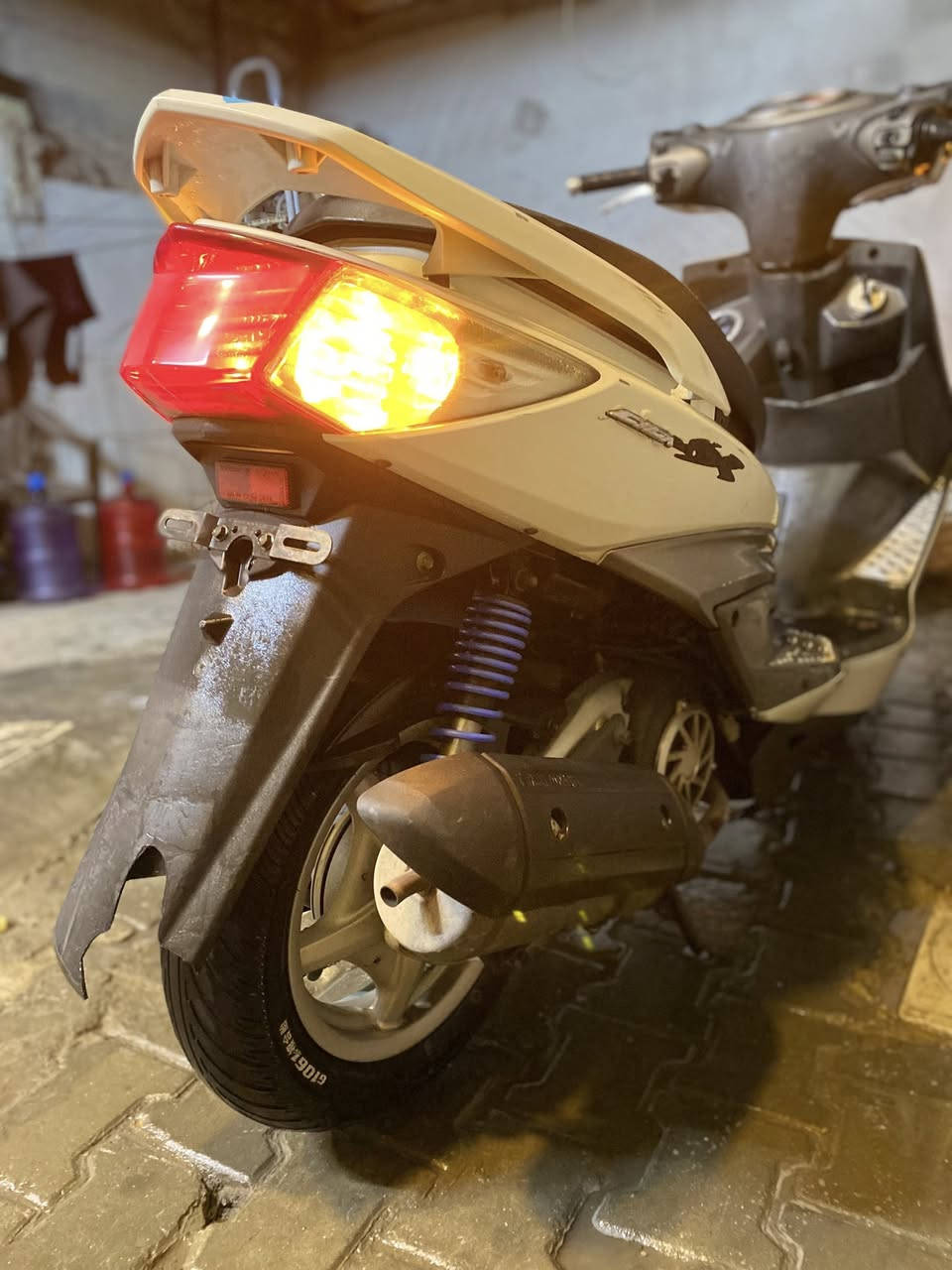 دراجه سكنس فحل للبيع السعر مليون و٣٠٠ وبيها مجال صار اقل شهر نازله من رمبه العنوان بغداد الاعضميه للاستفسار ***********
